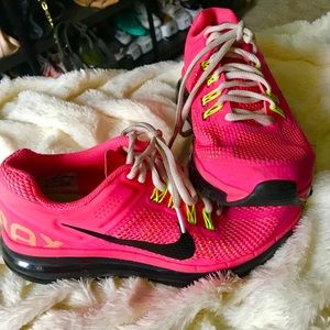 Nike neon pink AirMax ✨